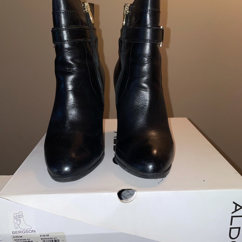 Leather black booties